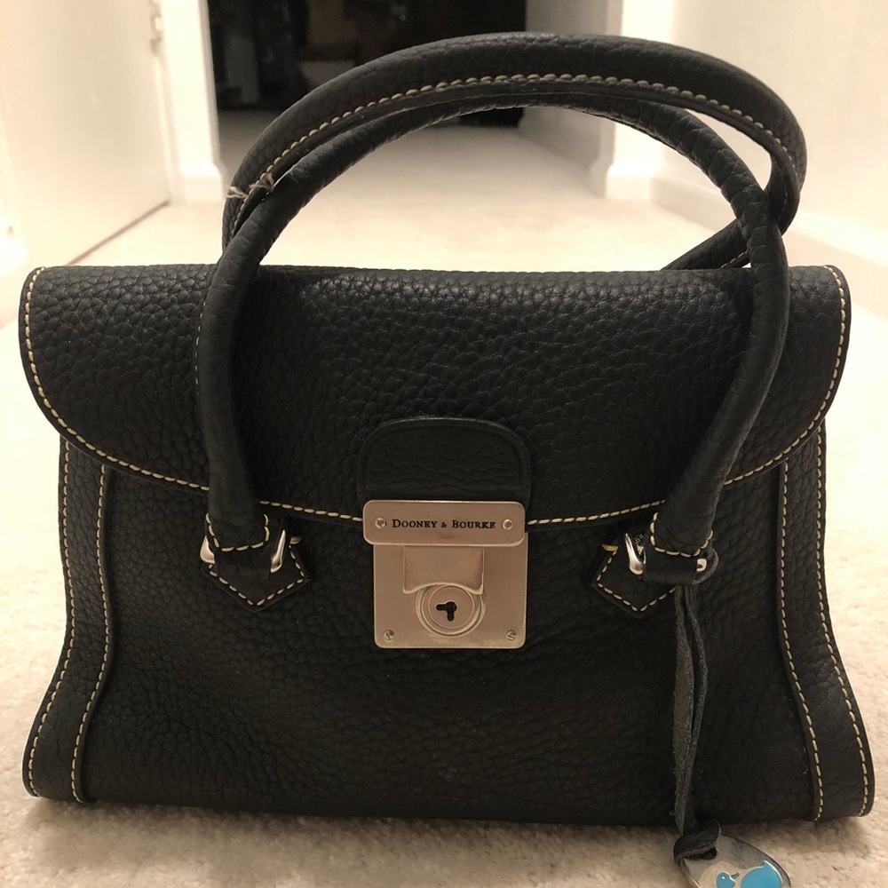 Dooney&Bourke mini satchel